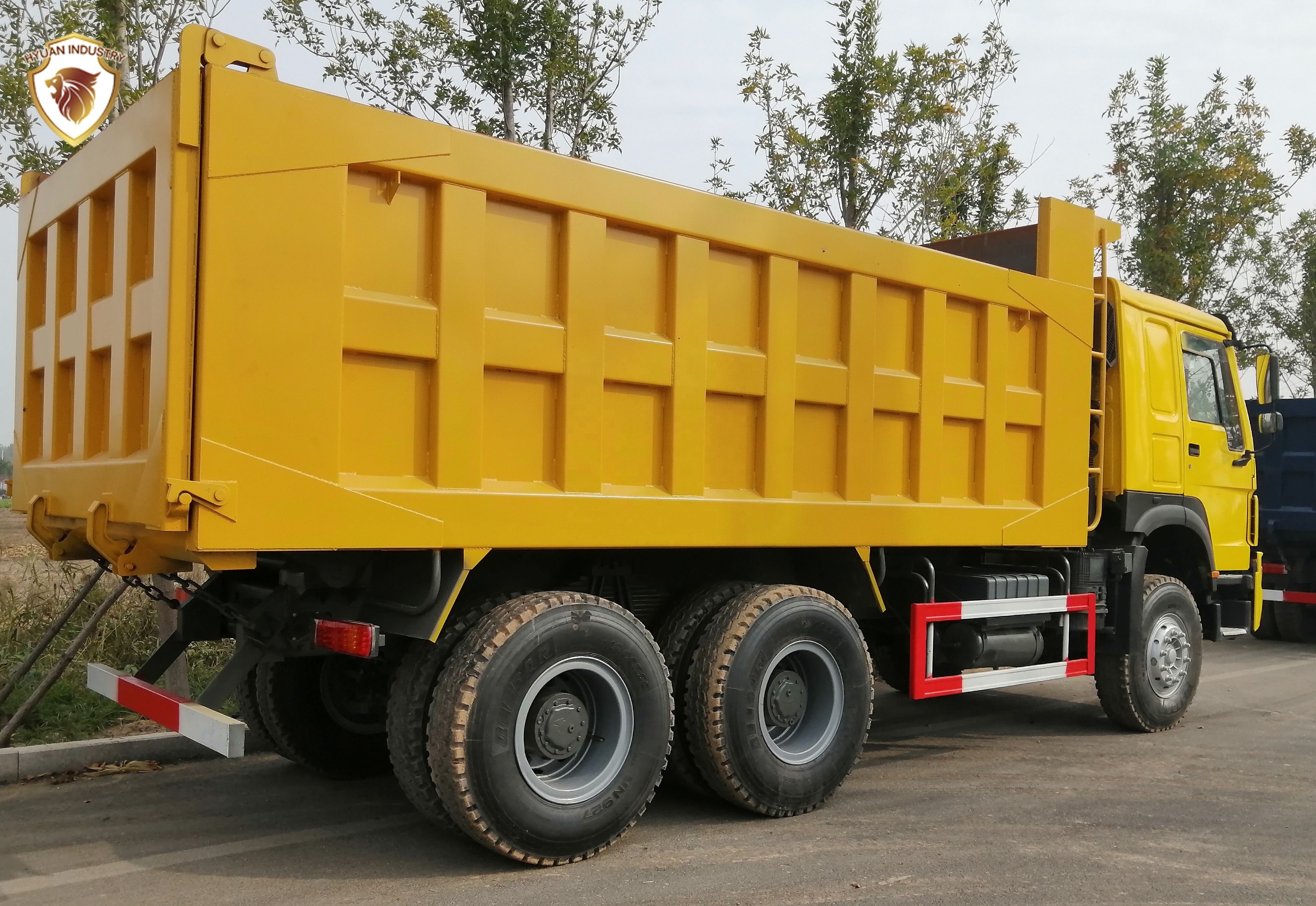 Sinotruk 6X4 8X4 Mining Heavy Dump Truck 60ton For Sale