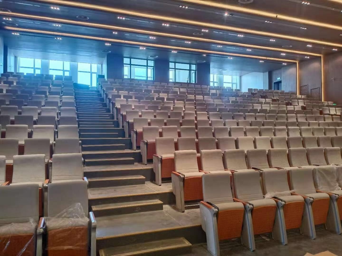 Used in theater cinema lecture conference hall slow return folding vip auditorium chairs seats with writing table