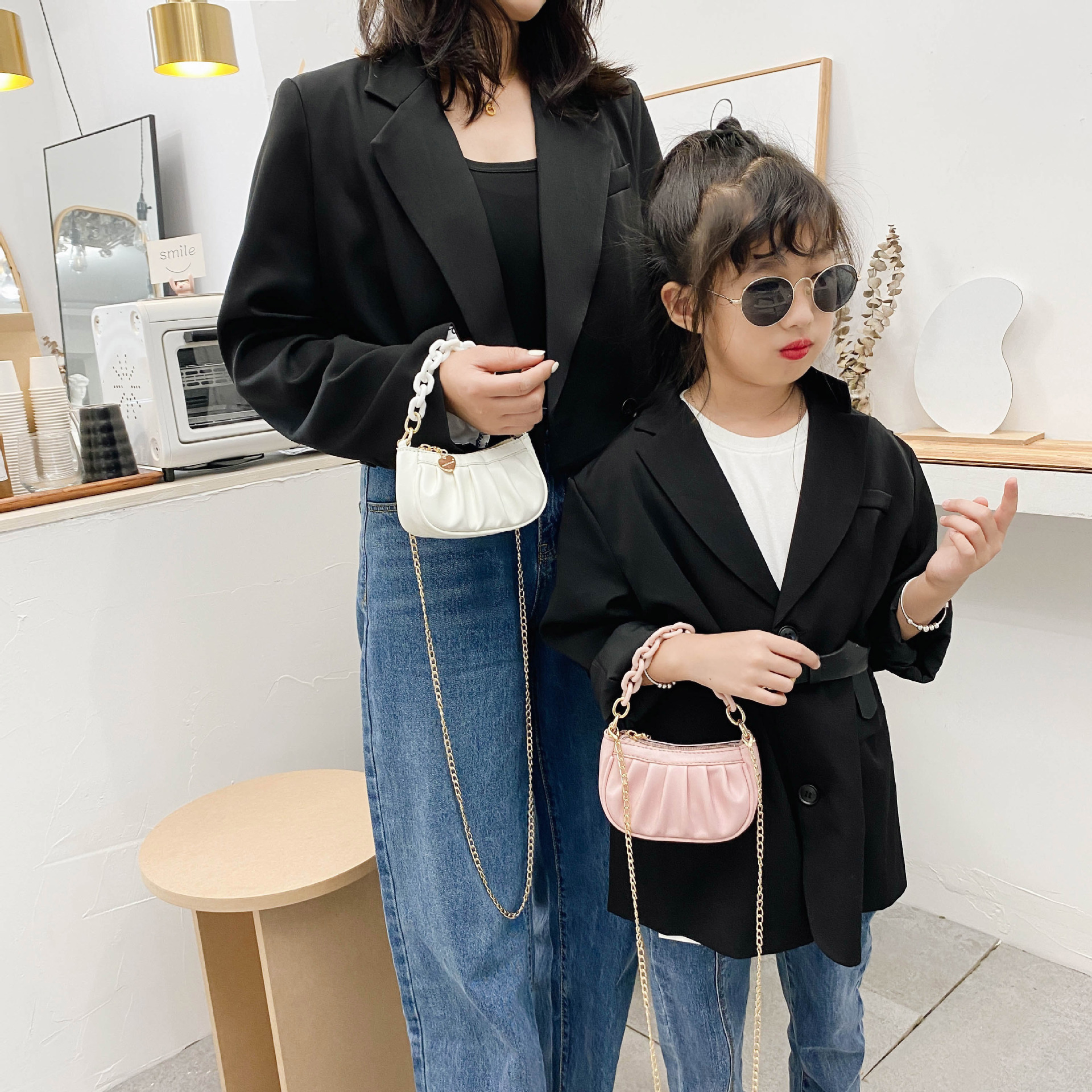 New design China Factory Wholesale Mini Shoulder Purses and Hand Bag Girls Fashion Small Sling Bags