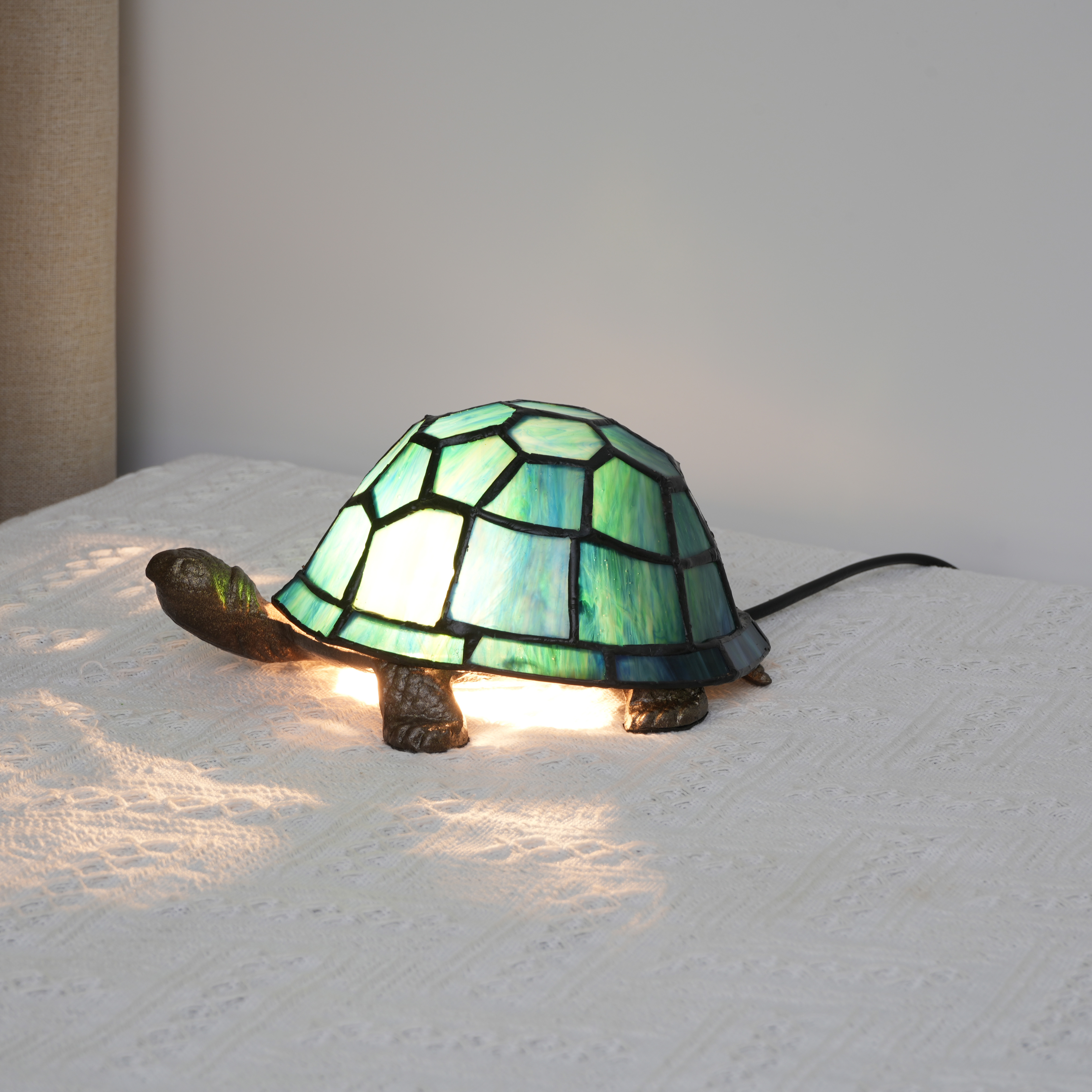 Vintage Animal Tortoise Night Light Deco stained glass Modern Animal small Table Lamp Tiffany turtle desk lamp table light