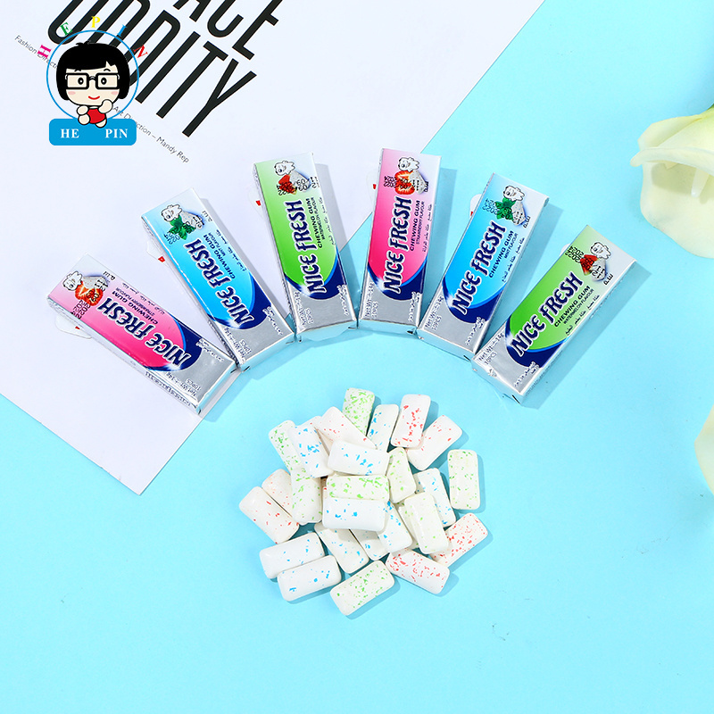 Wholesale OEM Order 14g Mint Gum Strawberry Flavor Chewing Gum Watermelon Stick Chewing Gum