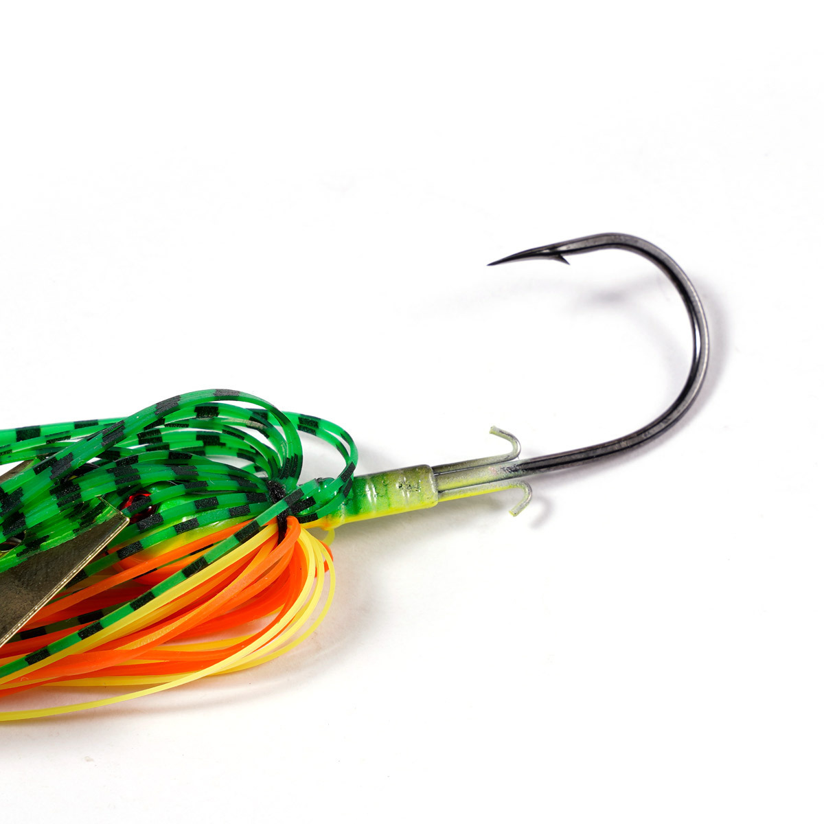 Noeby 10.5g Chatterbait Bladed Jig Head Freshwater Fishing Bass Lures Rubber Skirt Bearded Spinner Bait