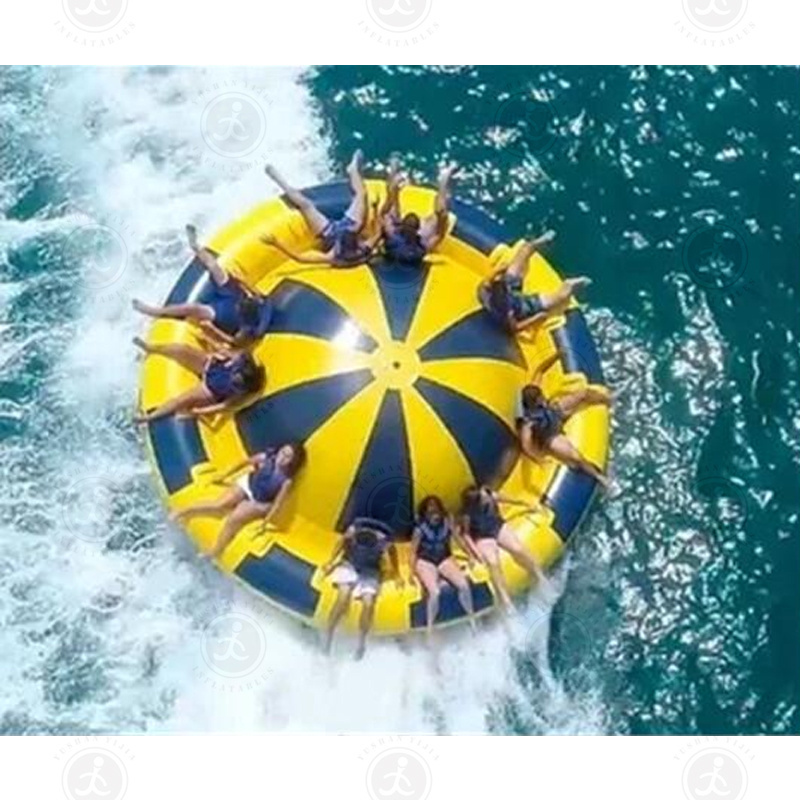 Factory Wholesales Commercial Crazy Inflatable Flying Water Spinning Toy Inflatable Towable Water Tube Disco Boat