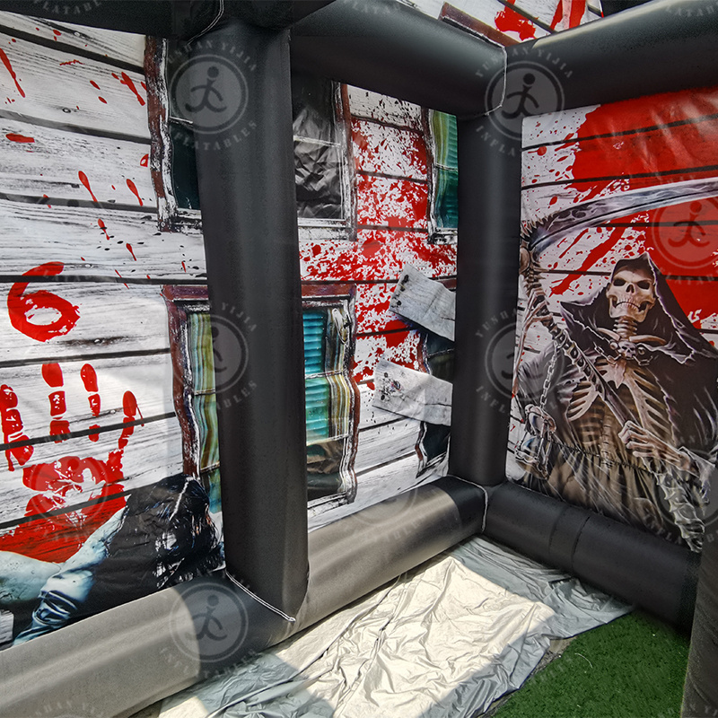 2023 Super Fun Maze Game Large Outdoor Inflatable Bouncy Castle Maze Halloween Spray Painting Haunted Inflatable Maze