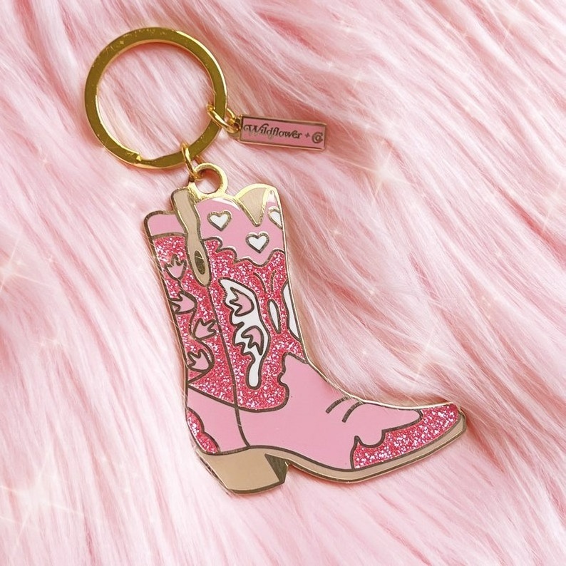 Western Denim Style Custom High Heels Glittering Keychain Fashion Diy Pink Butterfly Pattern Boots Pendant Keychain For Women