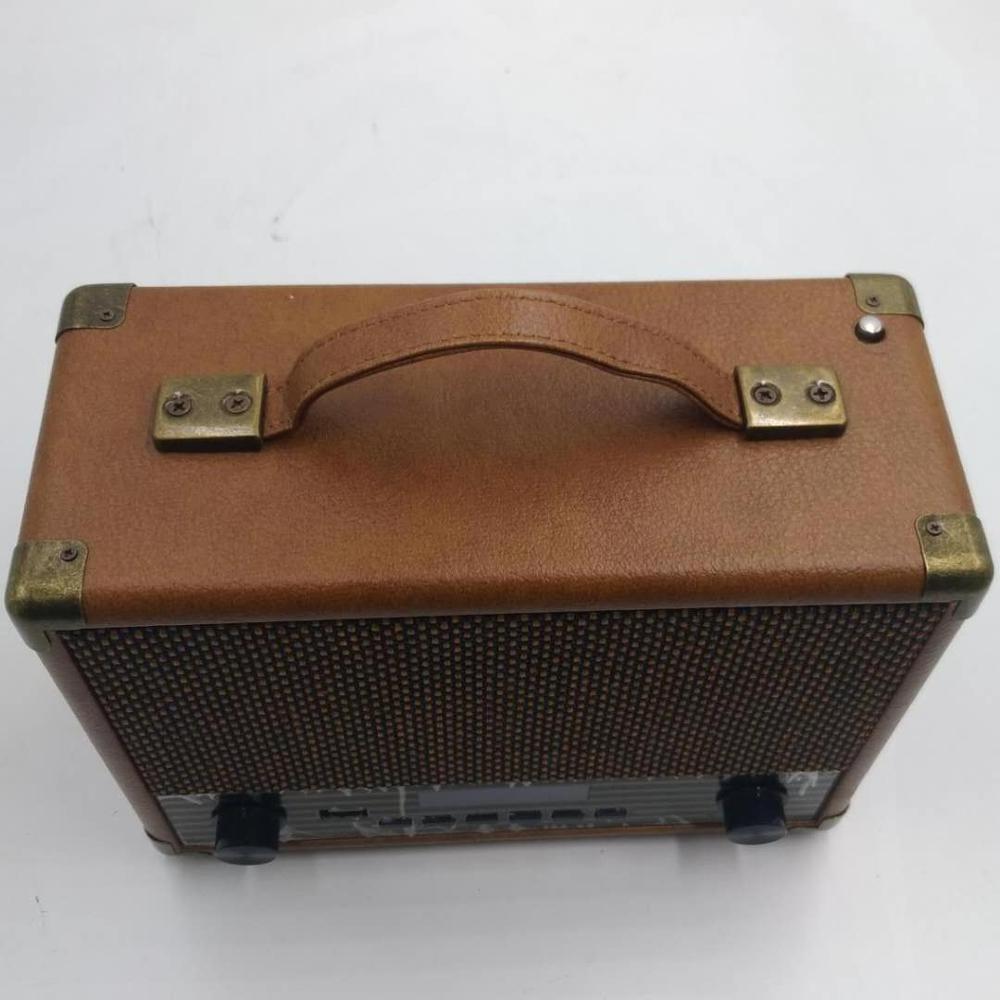 Portable Classic Wooden OEM FM/DAB/DAB+ Radio  with Aux-in wholesale