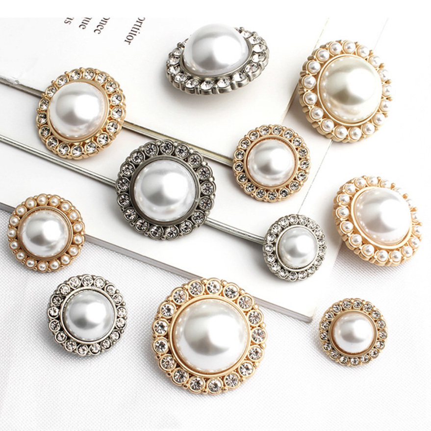 Small Fragrance Pearl Rhinestone Metal Buttons Ladies Cashmere Coat Blazer Shirt Button for Blazer Suits Coat Uniform Button