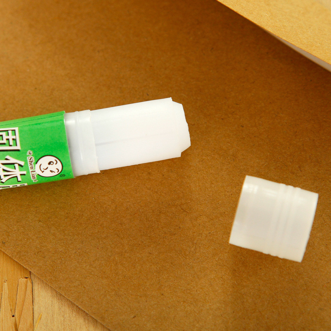 Fantastick Glue Stick Wholesale Student Solid Glue 23 ml Non-Toxic & Acid-Free Tapes Glue Stick for School Office Stationery