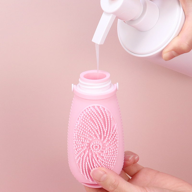 Trend Products 2024 New Arrival 100ML 2-in-1 Portable Reusable Silicone Body Wash Travel Bottle Cleaner Brush for On-the-Go Kits