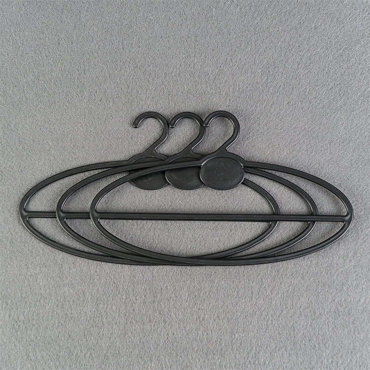 Custom Logo Black Ring Plastic Towel Scarf Hanger For Store