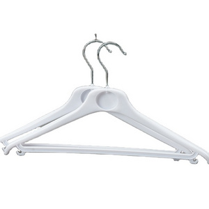 plastic wall clothes hangers & racks hangers with fixed bar and little hooks