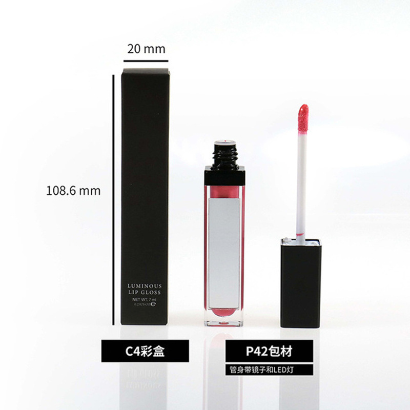 Nude mat lipsticks Moisturizing lipstick case and mirror LED lights China lip gloss supplier