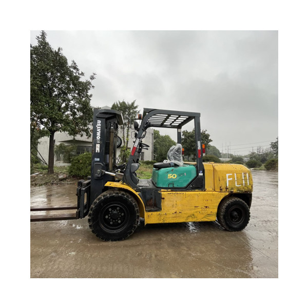 secondhand low price  forklift Komatsu FD50 with high efficiency for sale in shanghai