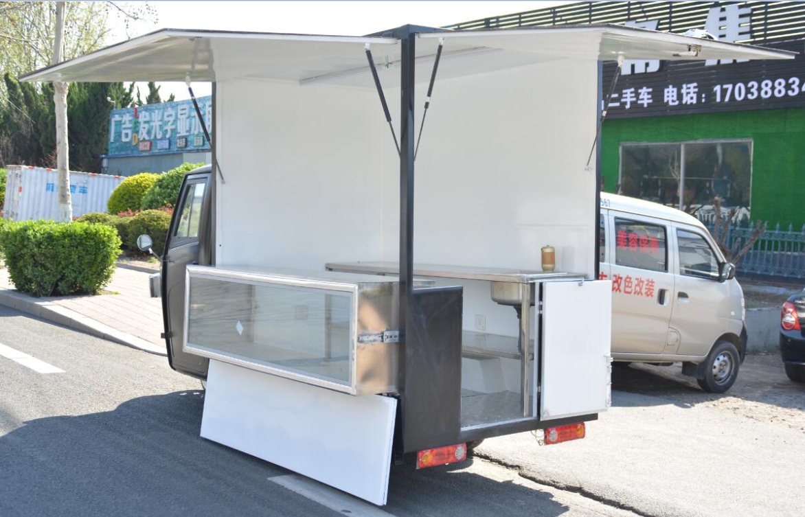 Ape Commercial Catering Trailer Mobile Kitchen BBQ Fast Food Trailer Large Airstream Remorque Food Truck with Full Kitchen