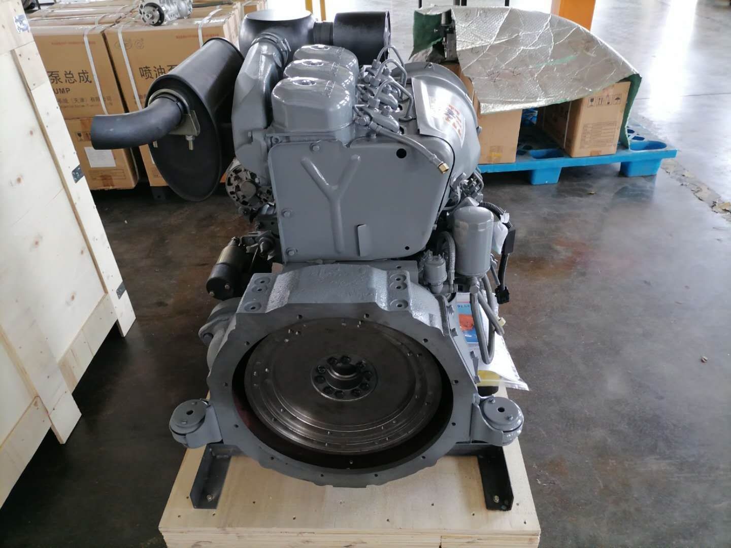 4 Stroke Air-cooled F3L912 Diesel Engine 3-cylinder 1500rpm 1800rpm 2000rpm 2150rpm 2300rpm 26kw 31kw 34kw 36kw 38kw 40kw F3L912