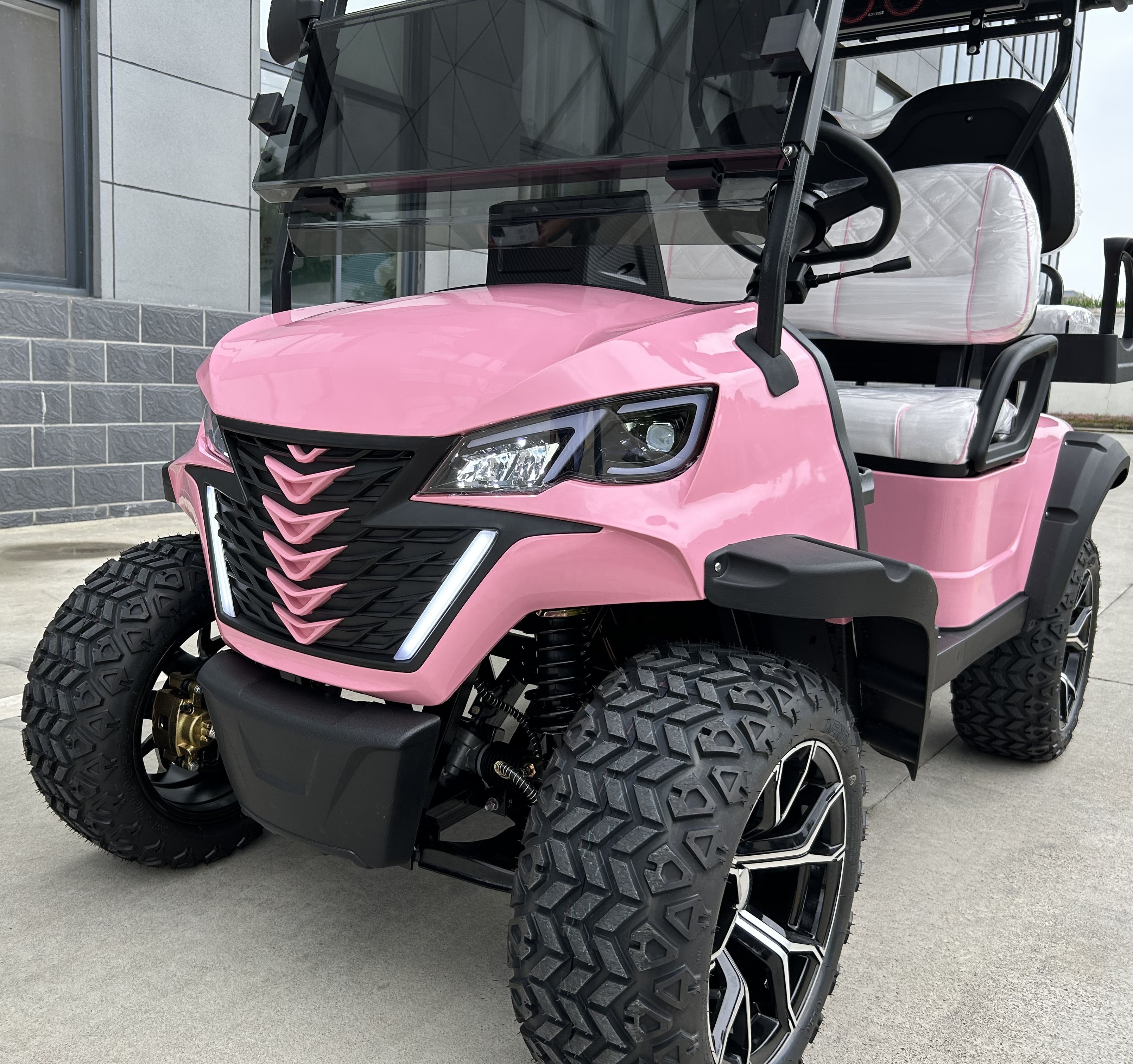 Chinese Golf Carts Huaxin Self Design Golf Cart New Barbie Pink Electric 4 Seater Buggy on Sale