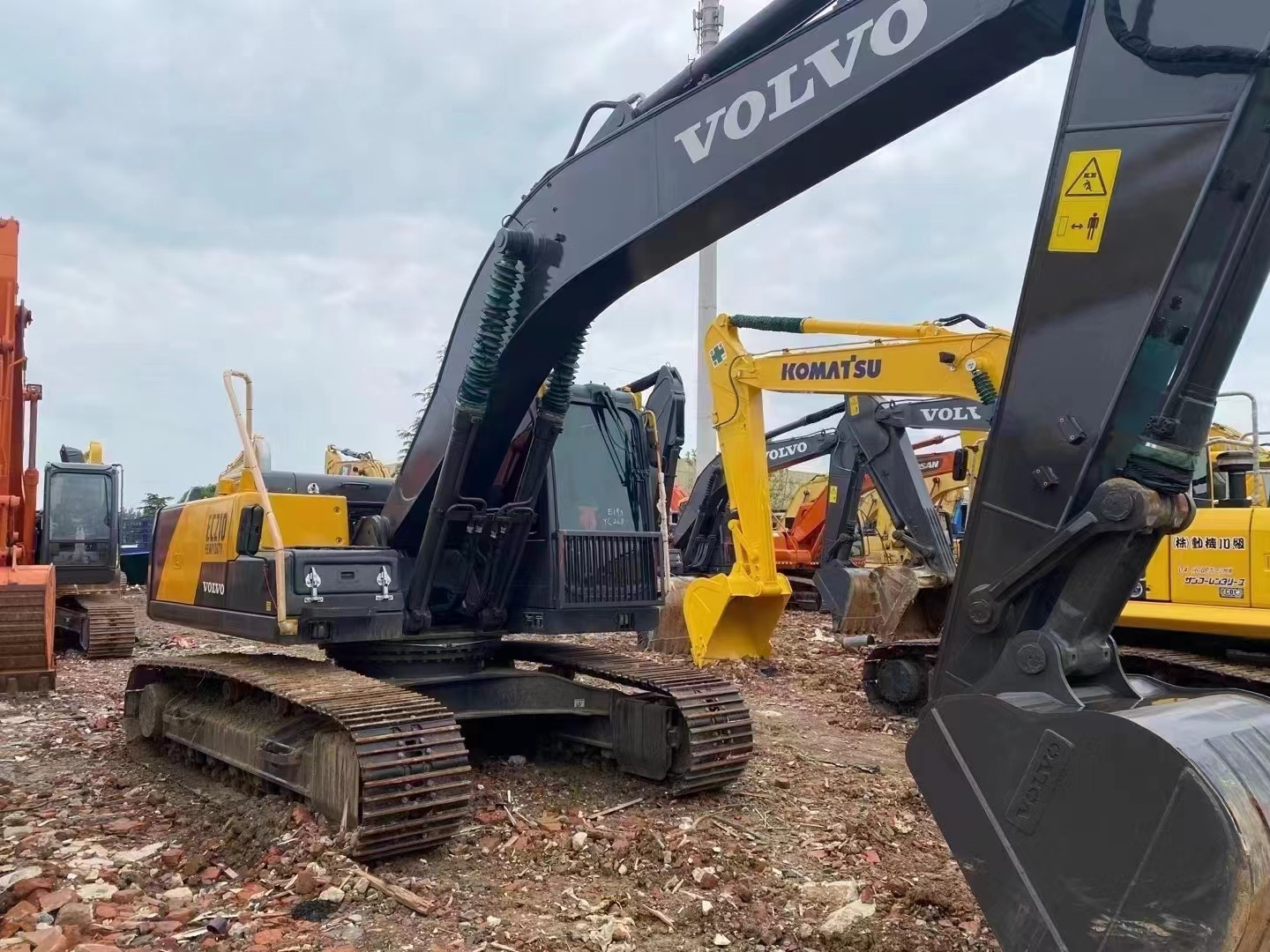 90% New Used Engineering Construction Machine Cheap Price Second Hand Excavator Volvo EC210 Used Excavator Used Cra