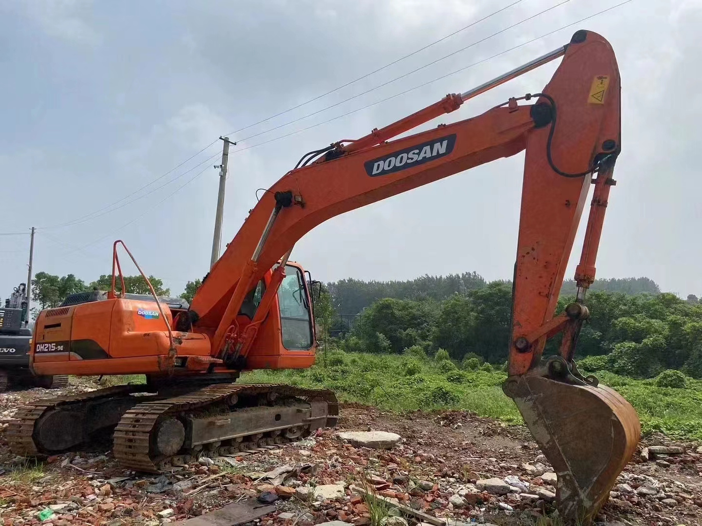 Hot Sell Used DOOSAN DH215-9 Crawler Excavator Cheap Price Second Hand Doosan DH215-9 Excavator For Sale