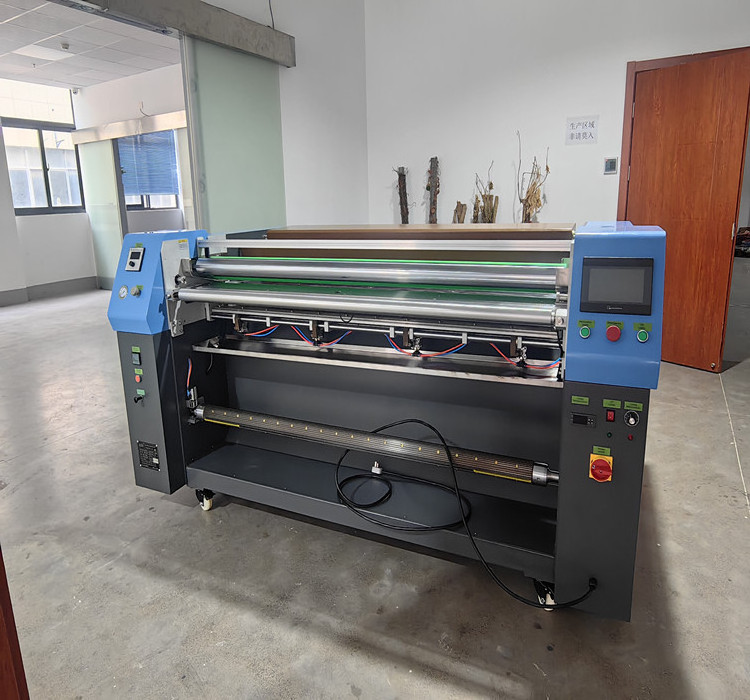 Excellent scratch resistant PVC banner sticker roll liquid uv coating automatic industrial heavy duty laminating machine