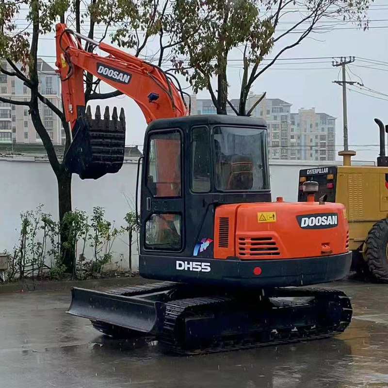 Low Price Used Doosan DH55 Excavator Micro 5 Ton Korea Brand High Quality Mini Digger Used Crawler Excavator DH55 for Sale