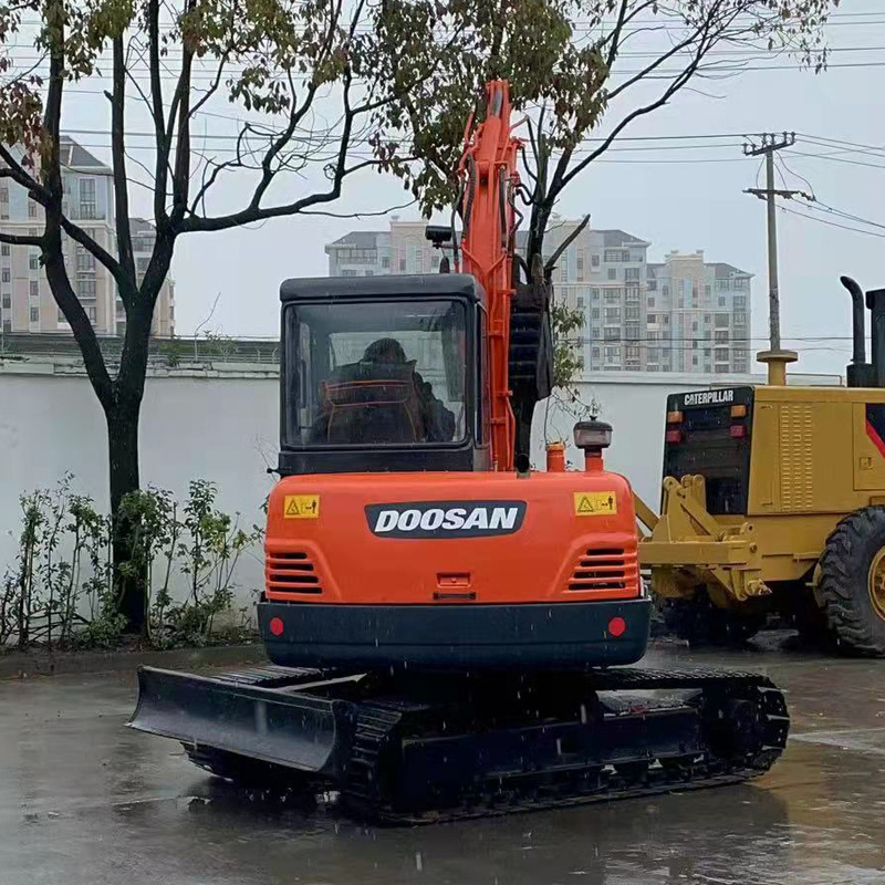 Low Price Used Doosan DH55 Excavator Micro 5 Ton Korea Brand High Quality Mini Digger Used Crawler Excavator DH55 for Sale