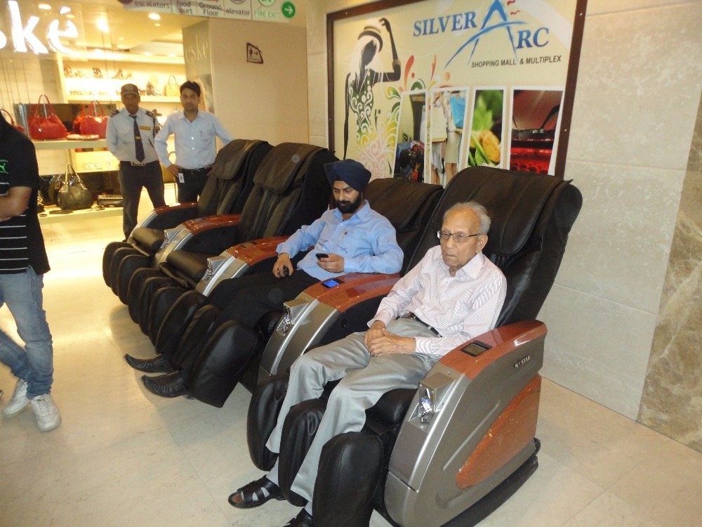 M-STAR Commercial Vending Massage Chair