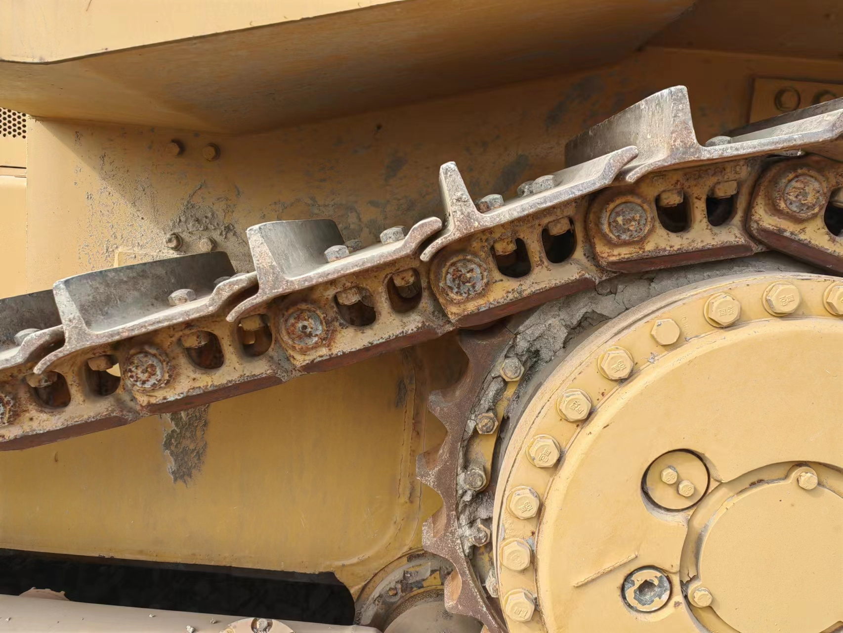 High working efficiency used  crawler dozer used catd6r d7r d8r d9r bulldozer original Japan caterpillar parts on sale