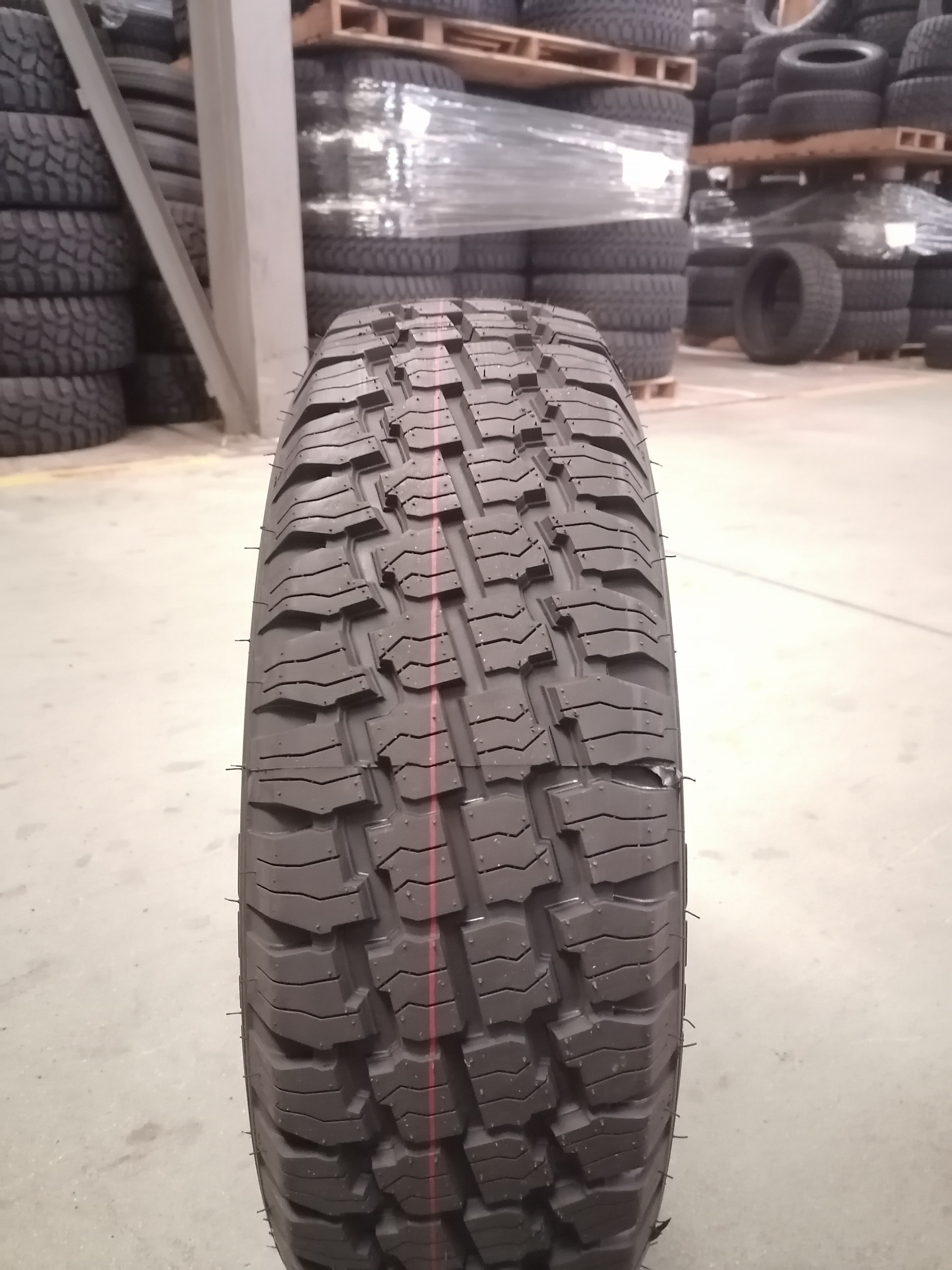 31x10.50R15LT 31X10.5R15 MK818 6PR 109Q cheap all terrain tires 4x4 off road suv A/T tyres