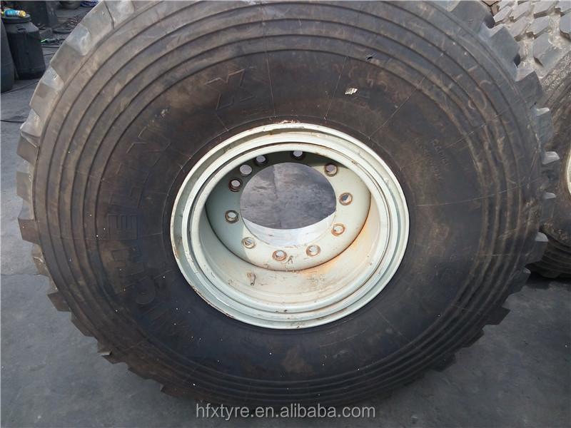 Kenworth desert radial truck tires 24R21