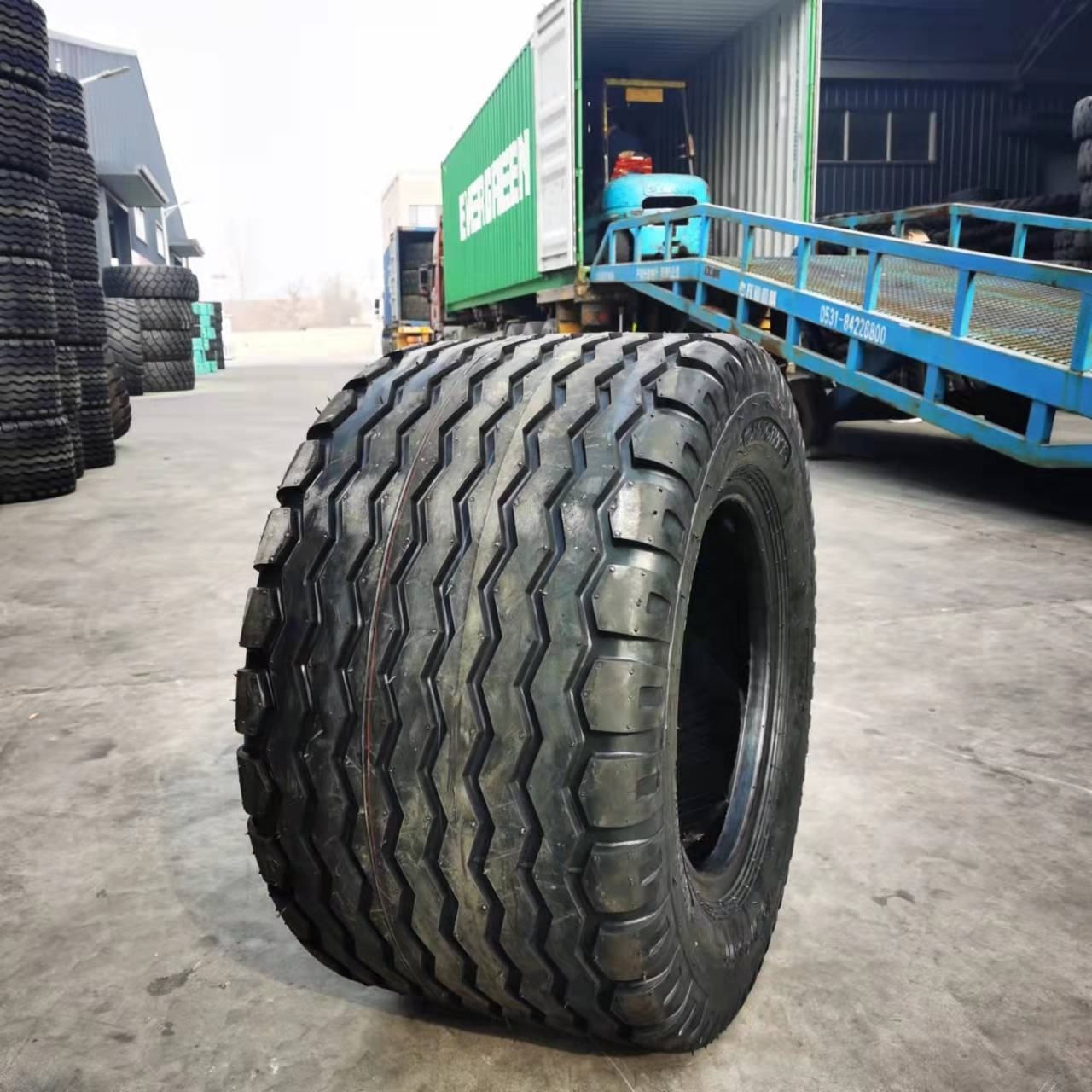 ROADMILE brand agriculture tires 15.0/55-17 19.0/45-17 500/50-17 10.0/75-15.3 tractor tire tubeless