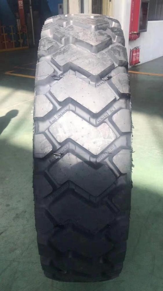 70T 80T dump truck tyre 14.00R25 13.00R25 14.00R24 16.00R25 18.00R25 off road tyre mining tyre good prices