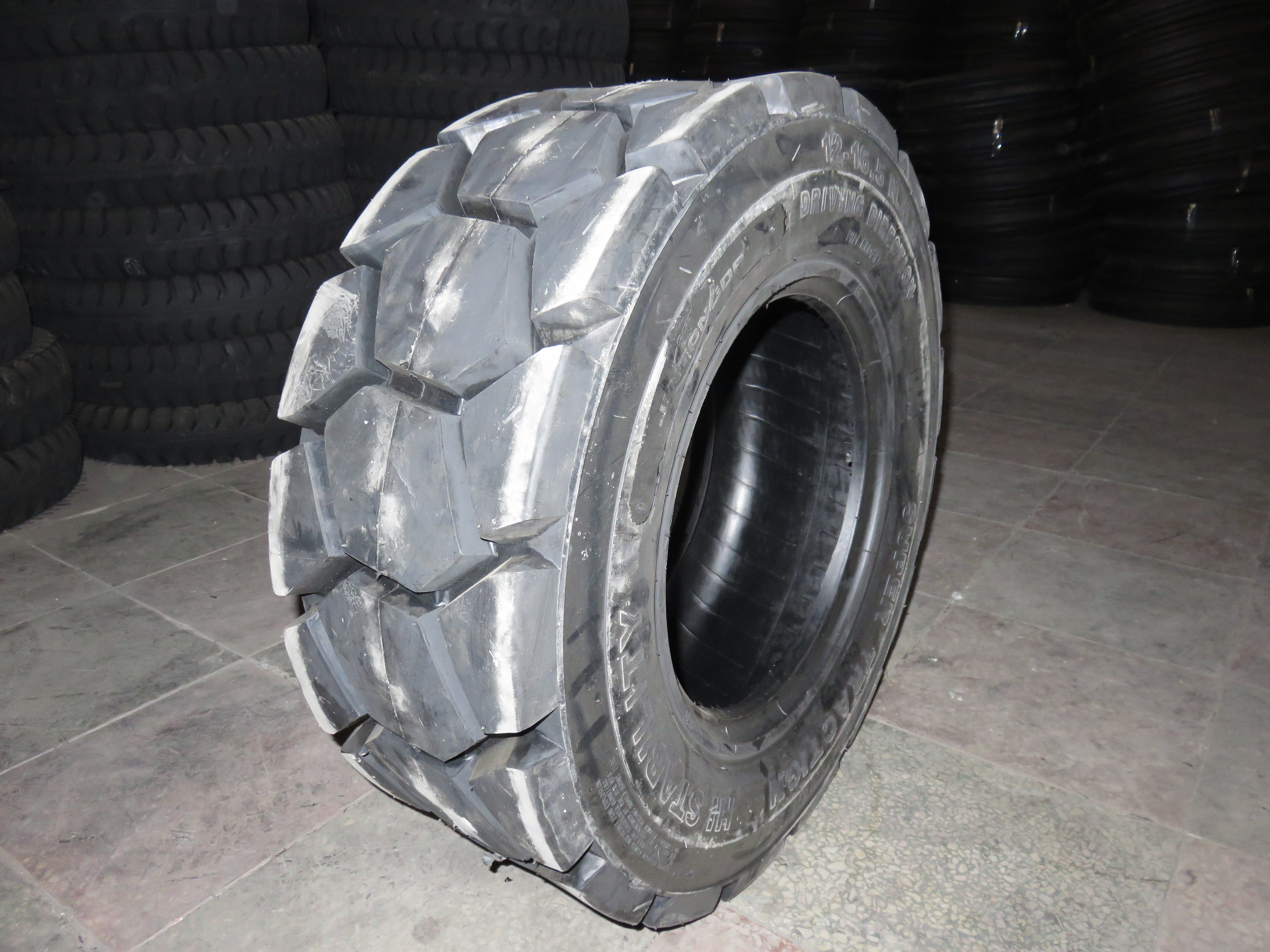 SKIDSTEER TYRE TIRE JT-SK204 PATTERN 10-16.5 12-16.5