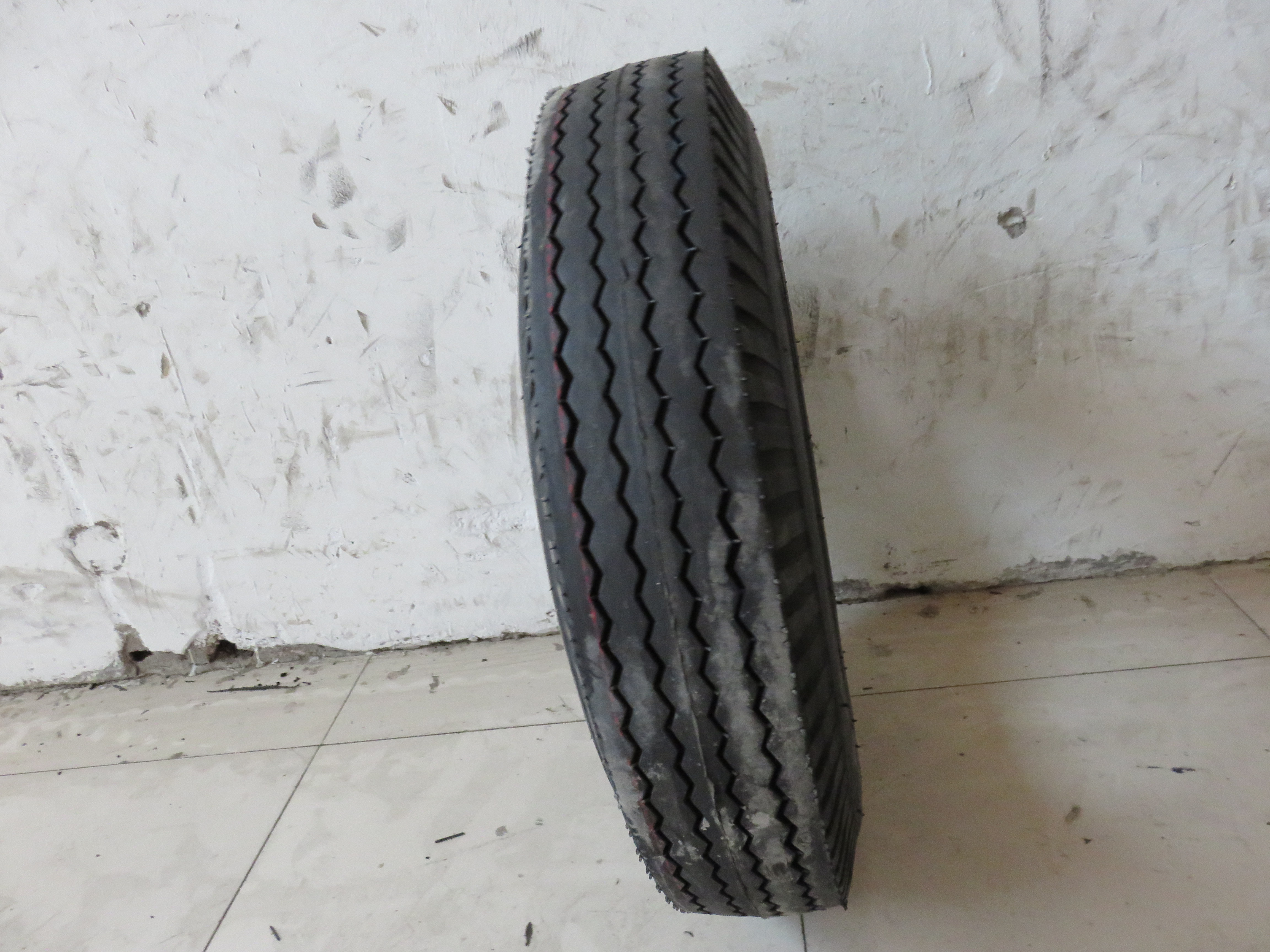 MOBILE HOME TYRE TIRE RIB PATTERN 8-14.5