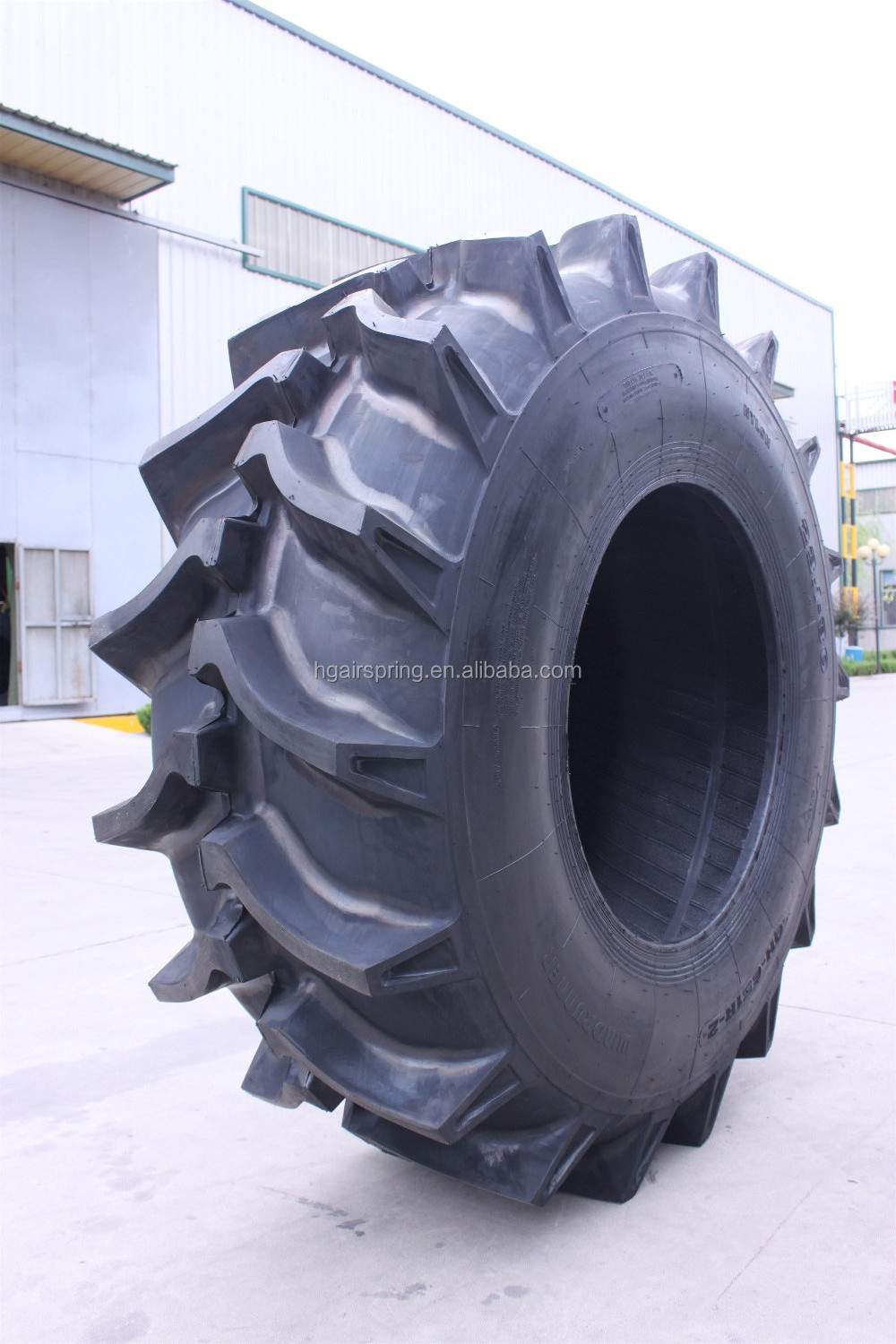 Agriculture Tractor Tyres R2 Pattern 12.4-24 12.4-28 18.4-30 18.4-34 18.4-38