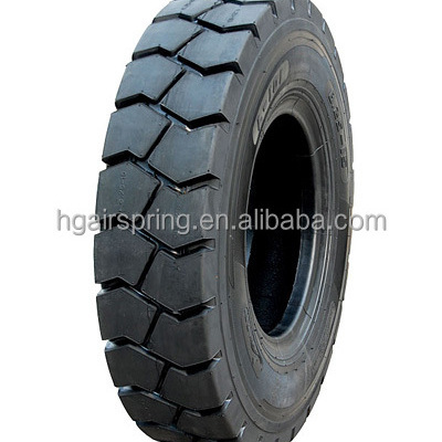 Industrial Solid Tires 700 - 12 Pneumatic Forklift Tire