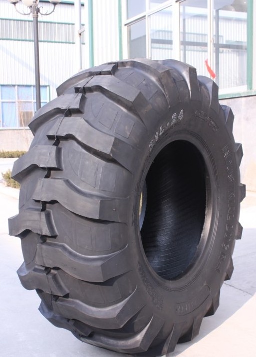 Backhoe  tyre 10.5/80-18 12.5/80-18 14.9-24 16.9-24,high heat dissipation capacity, the tyre products are of good quality