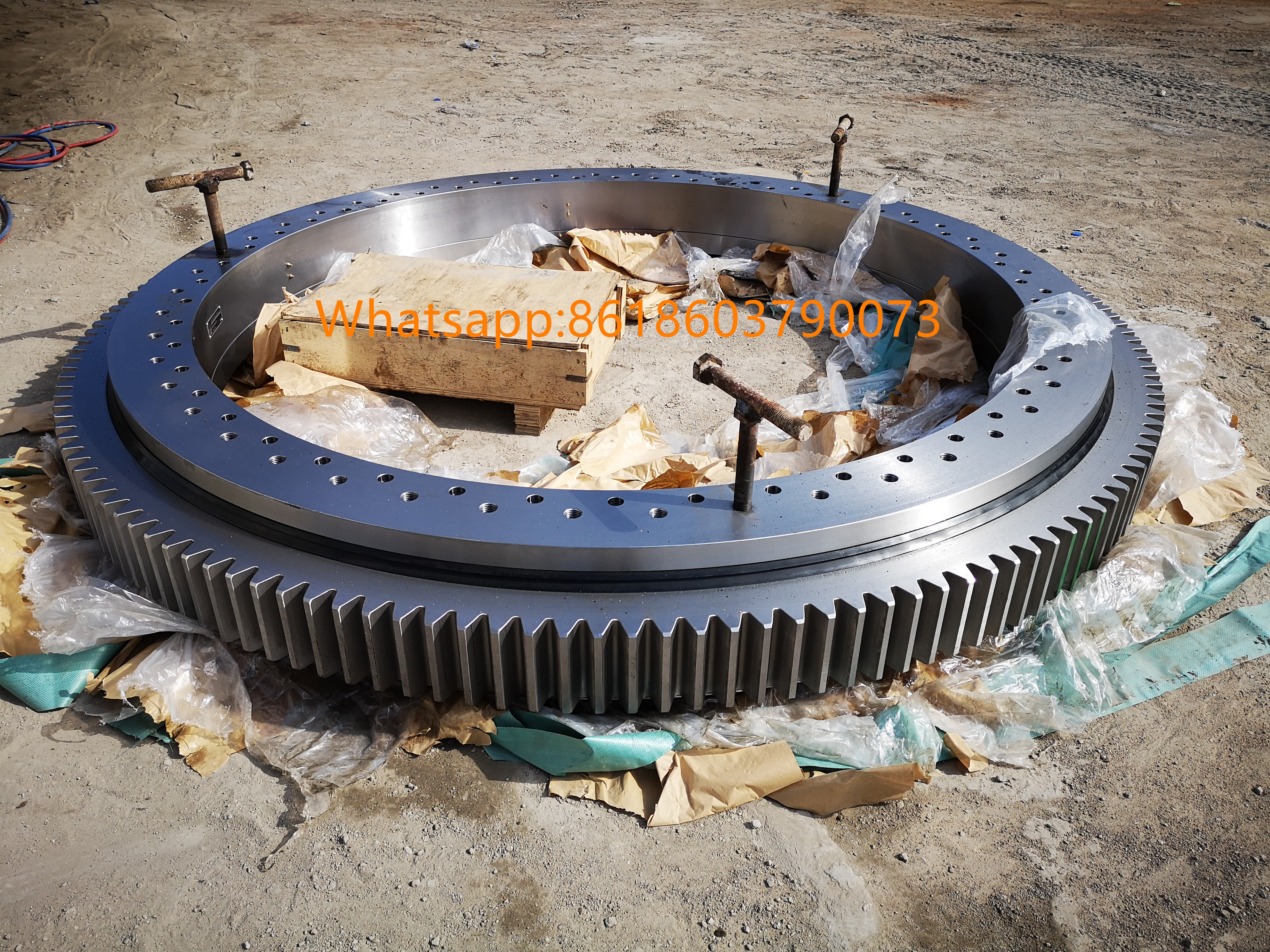 EX200  EX220 EX230 EX270  excavator ring  swing circle  part number 9154037 excavator slew bearing