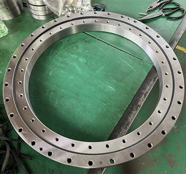 2024 China top factory Four point contact ball bearing for engineering machinery turntable bearing swing bearing slewing