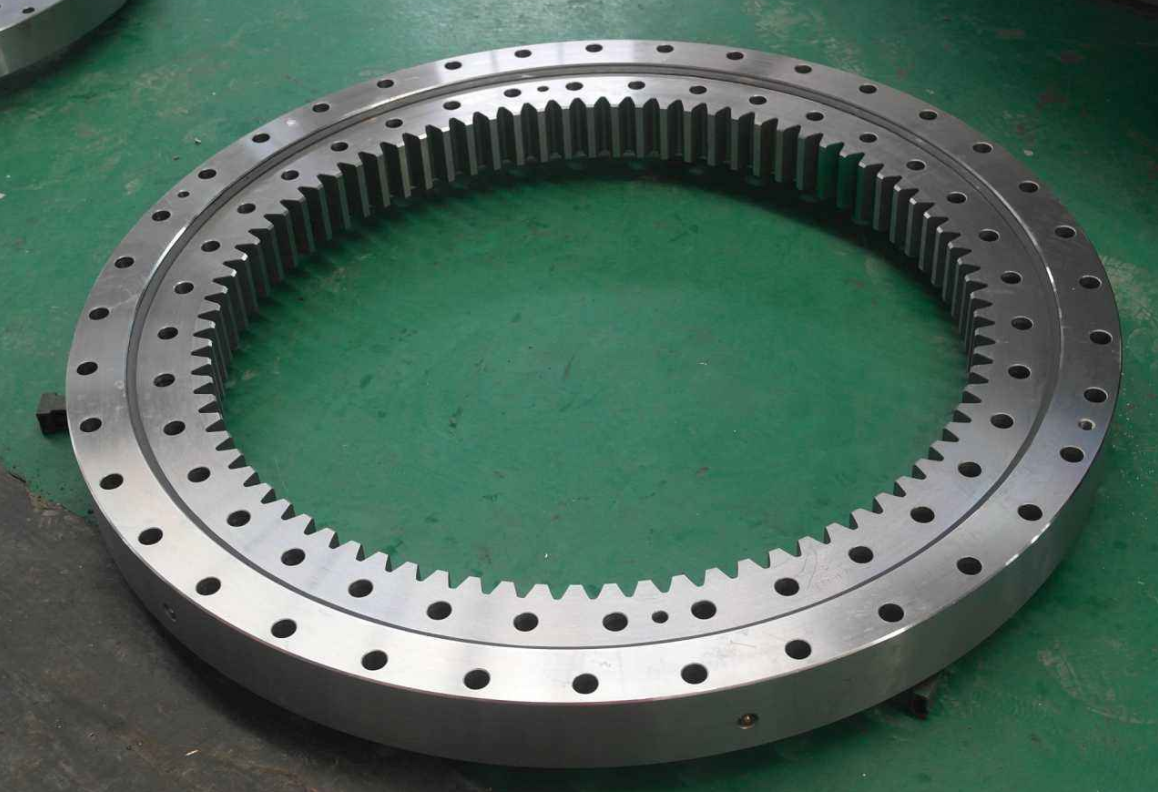 PC200-3 part number 20Y-25-11103 excavator slewing ring turntable