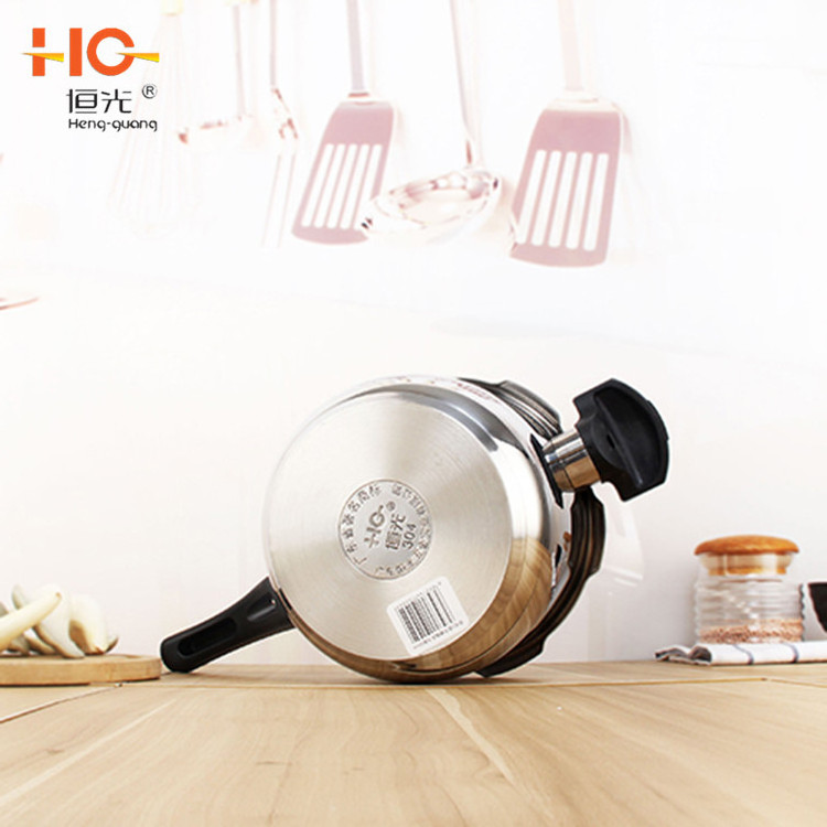 Hot sell Gas and Induction Cooker Multi 3 layers polished pot stainless steel pressure cooker