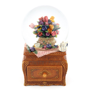 Tulip Crystal Ball Music Box Snow Globe