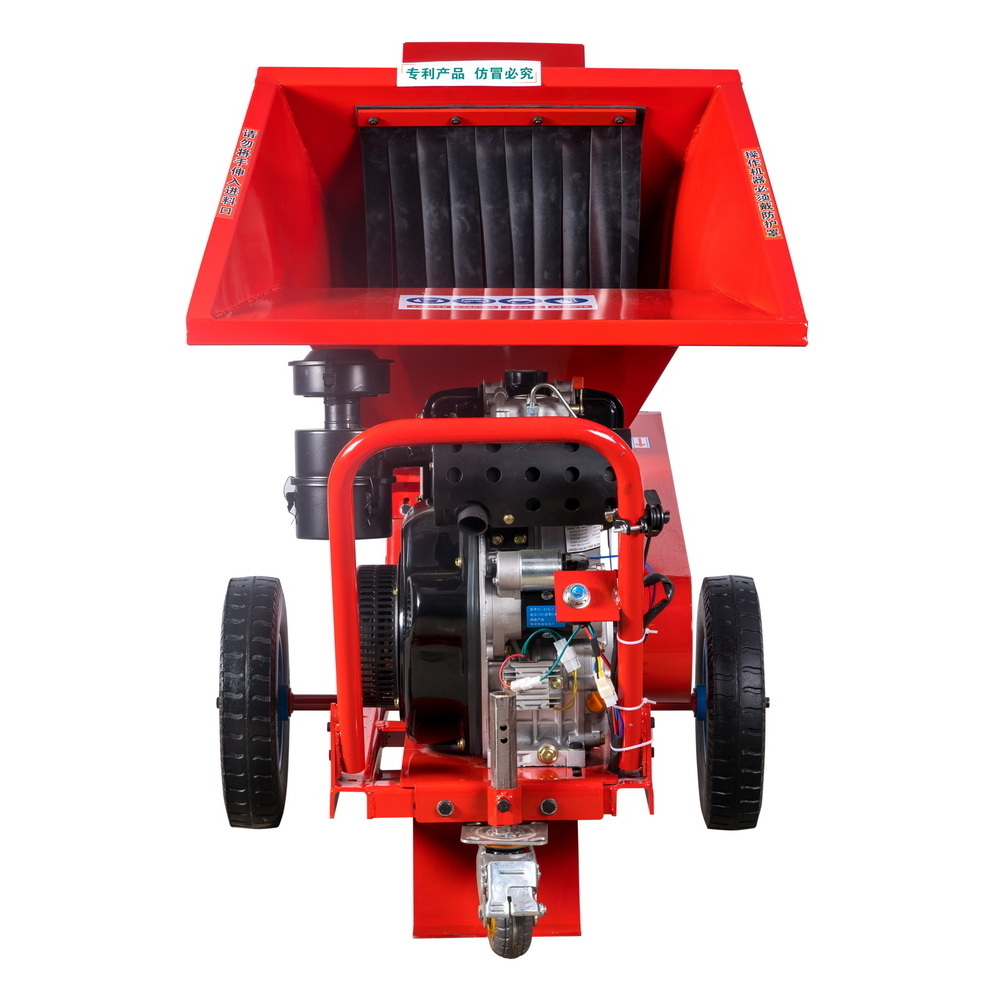 High quality cheap Forestry Mobile Diesel Engine Wood chipper shredder mulcher Branch wood Chip Crusher for sale