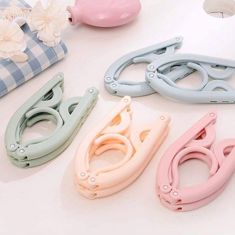 Portable Folding Coat Hangers Plastic Hangers, Travel Accessories Clothes Drying Rack for Travel