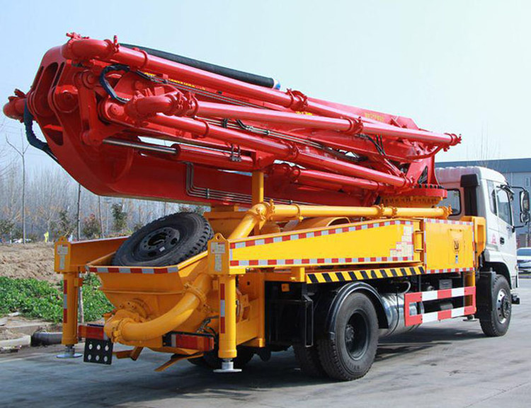 China Factory Seller Truck Mounted 25m mini concrete pump truck