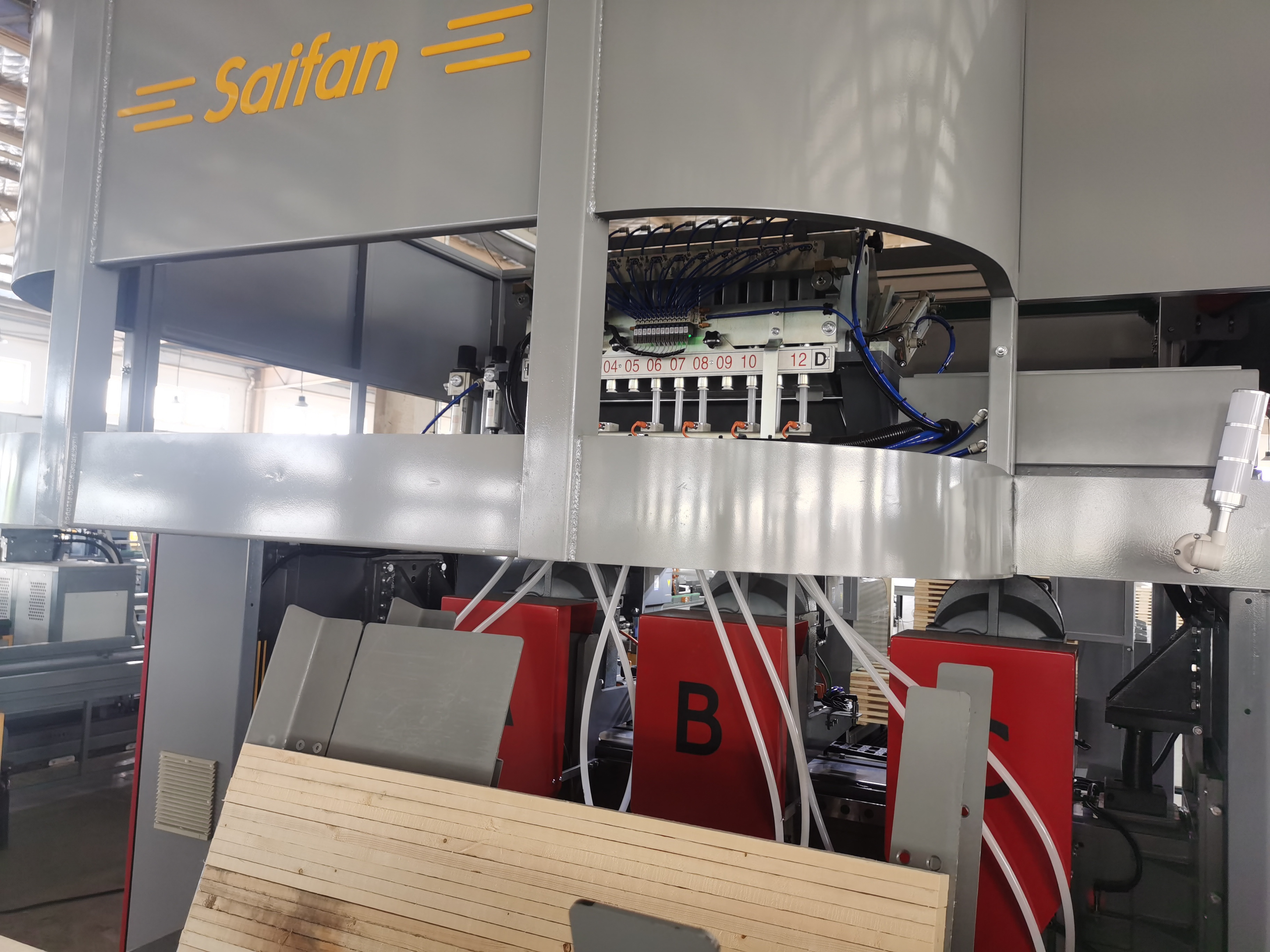 SF2000 Servo Nailing Machine for Wooden Pallet Deck with 50-60 Wood Per Minute Manufacturing Plant Provided Shandong SAIFAN 22