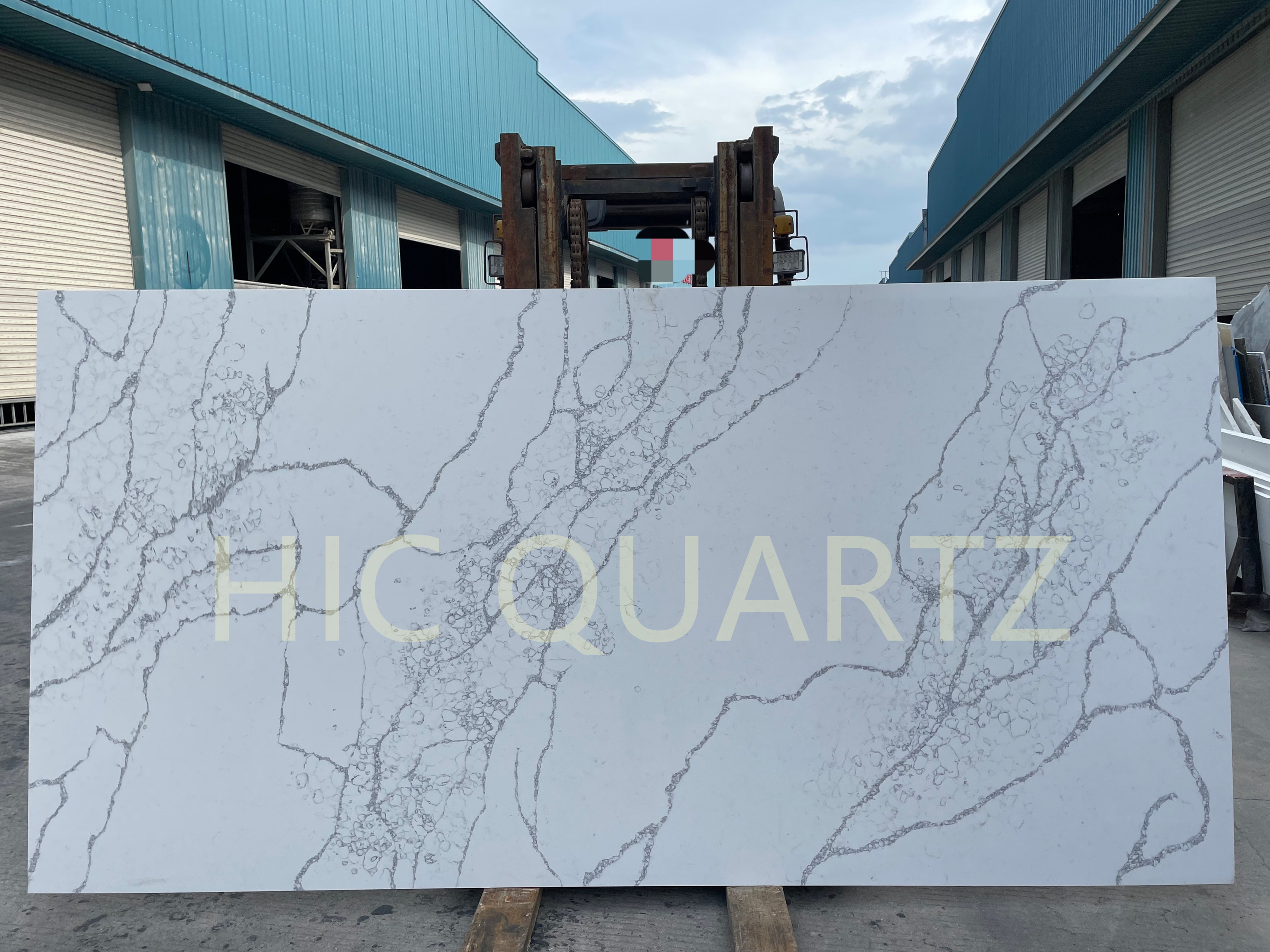 Artificial Stone Countertop Quartz Kitchen With Veins engineered stone quartz stone price slab Quartz Vanity Countertop table