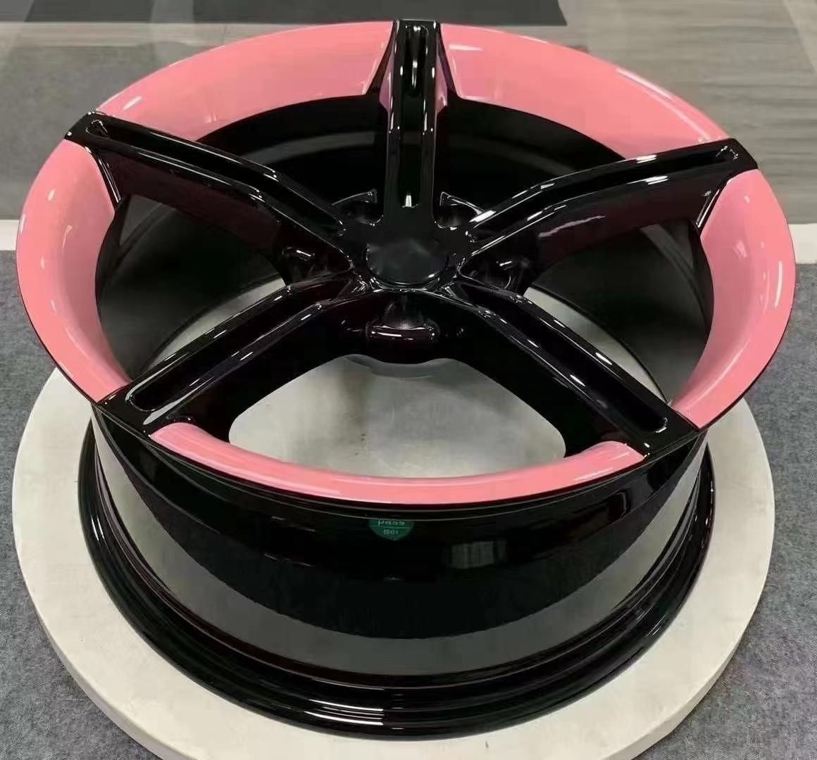 ZW Custom Forged Wheel 5X114.3 5X120 pcd 18 inch Gloss Black and Pink One-piece car rims for Porsche Paramera BMW Mercedes Benz