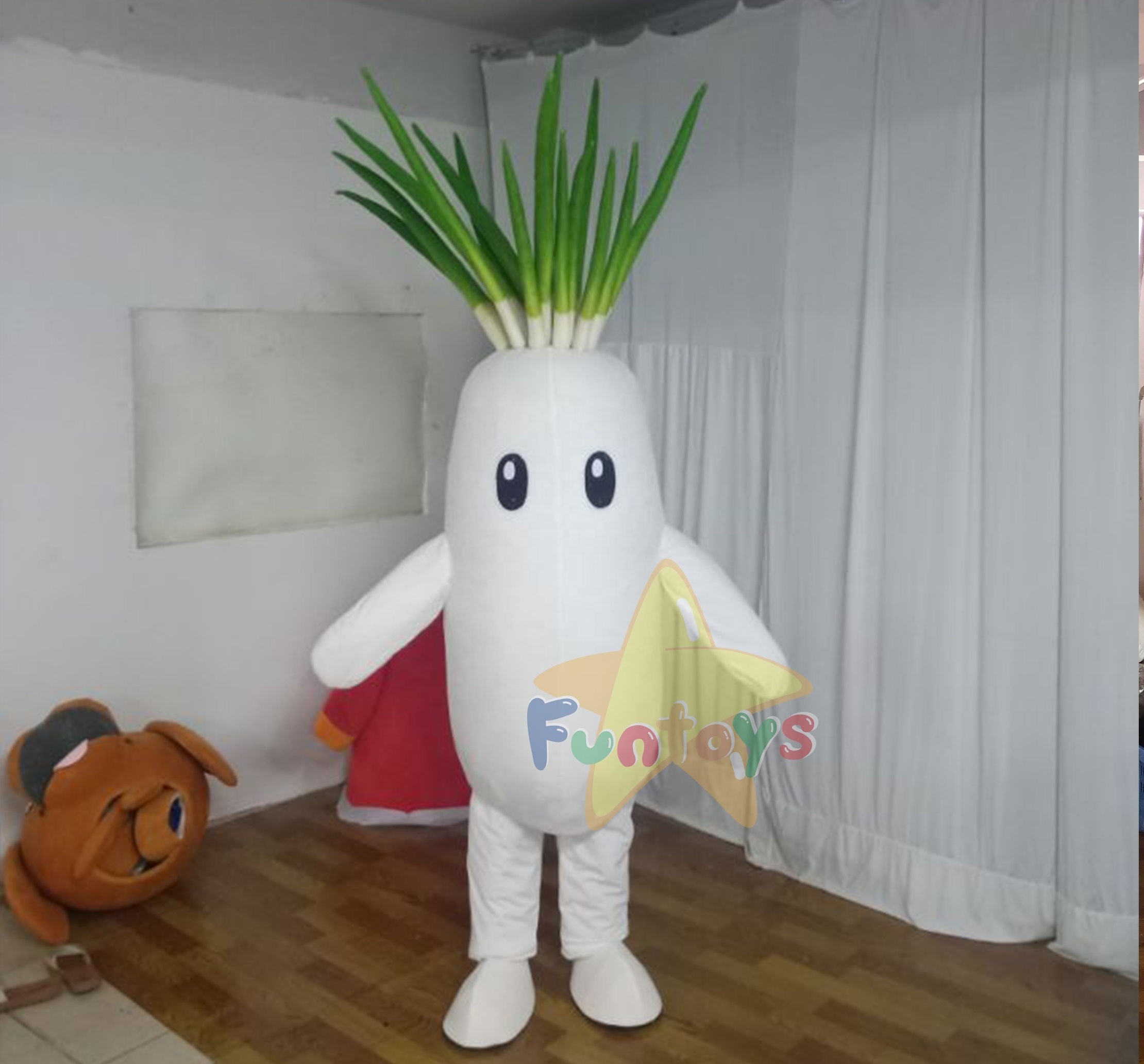 Funtoys Professional custom white  radish carrot mascot costume Realistic vegetable costume for adults