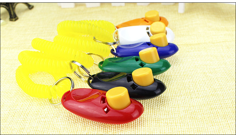 Pet Hot Sale Blue New Command Clicker With Finger Ring & Wrist Strap High Quality Dog Training Clicker dog clicker