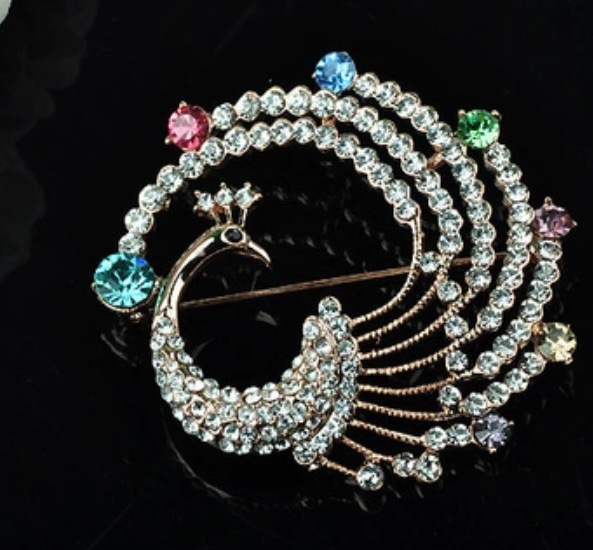 Fashion Cheap China brooch Peacock breast pin alloy metal brooches with crystal rhinestone